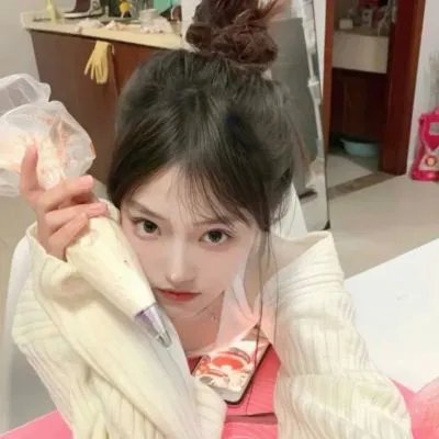 弹珠汽水瓶里的千岁同学